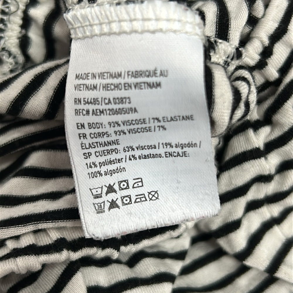 Medium American Eagle Striped Ruffle Stretchy Paj… - image 4